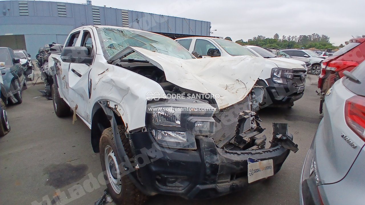 Ford em leilao em Brasil