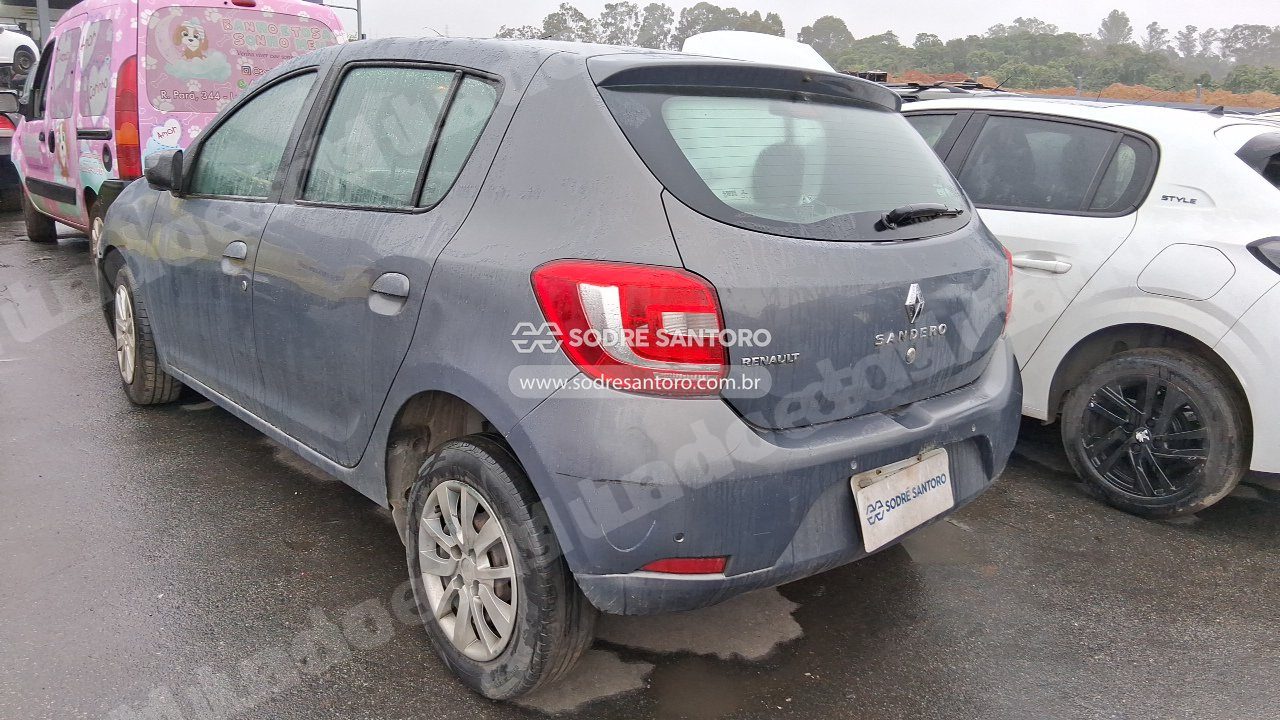 Renault em leilao em Brasil