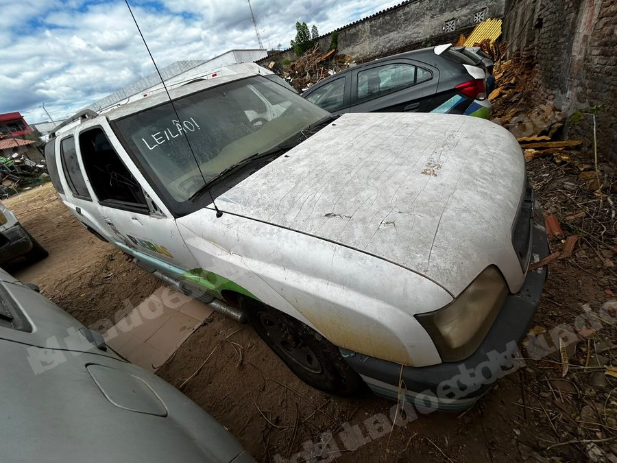 Gm 2005 em leilão em Brasil