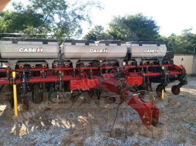 Máquina agrícola 2017 em leilão em Santa Rosa/RS