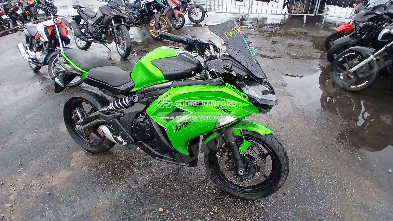 Kawasaki Ninja 650R 2013 em leilao em Brasil