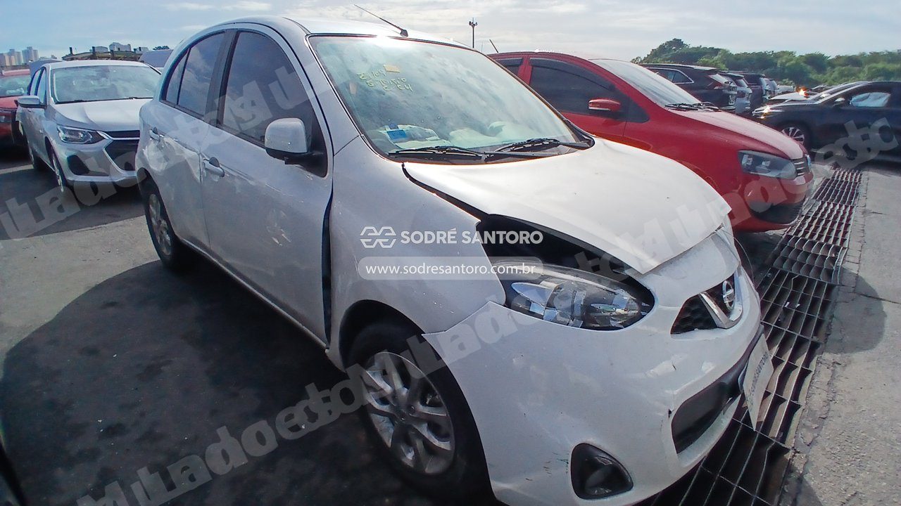 Nissan March 10Sv 2018 em leilão em Brasil