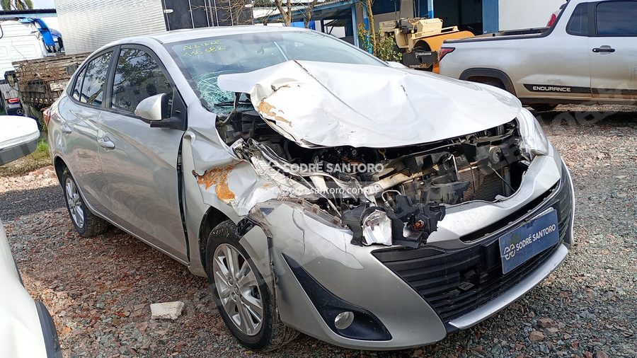 Toyota Yaris Sedan Xl 1.5 2019 em leilão em São José dos Pinhais/PR
