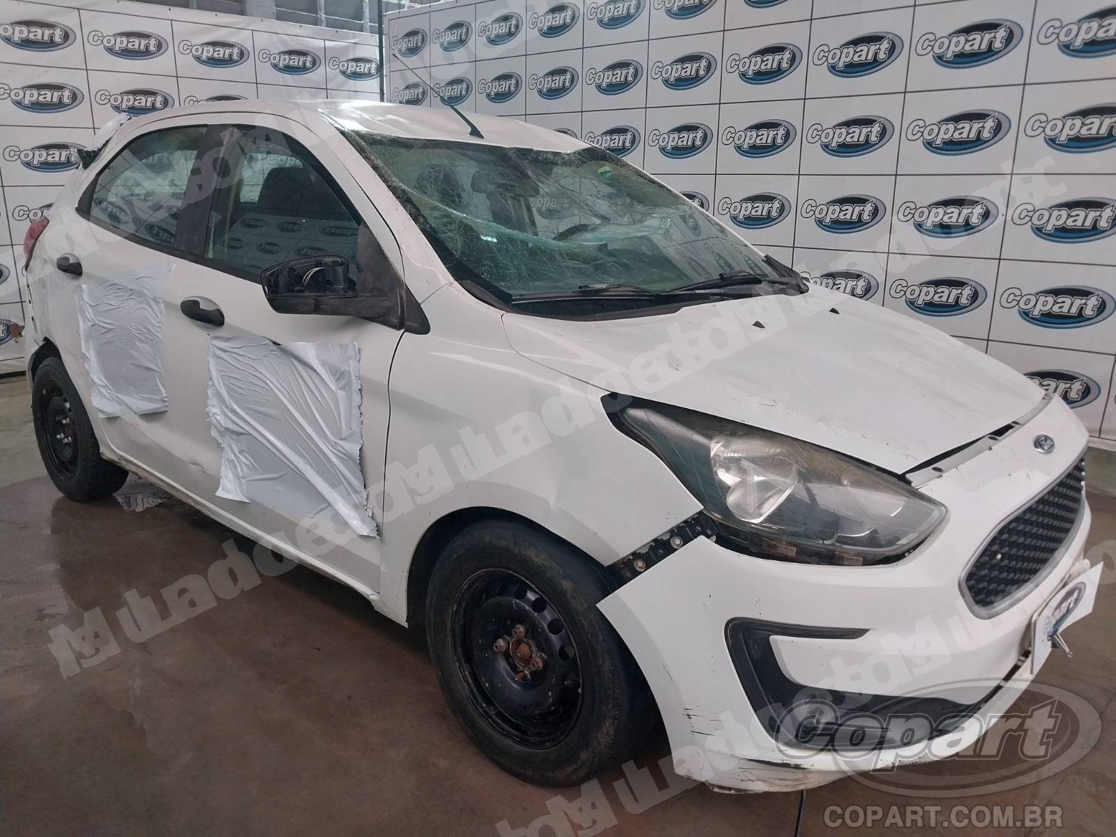 Lote em leilao em Candeias/BA