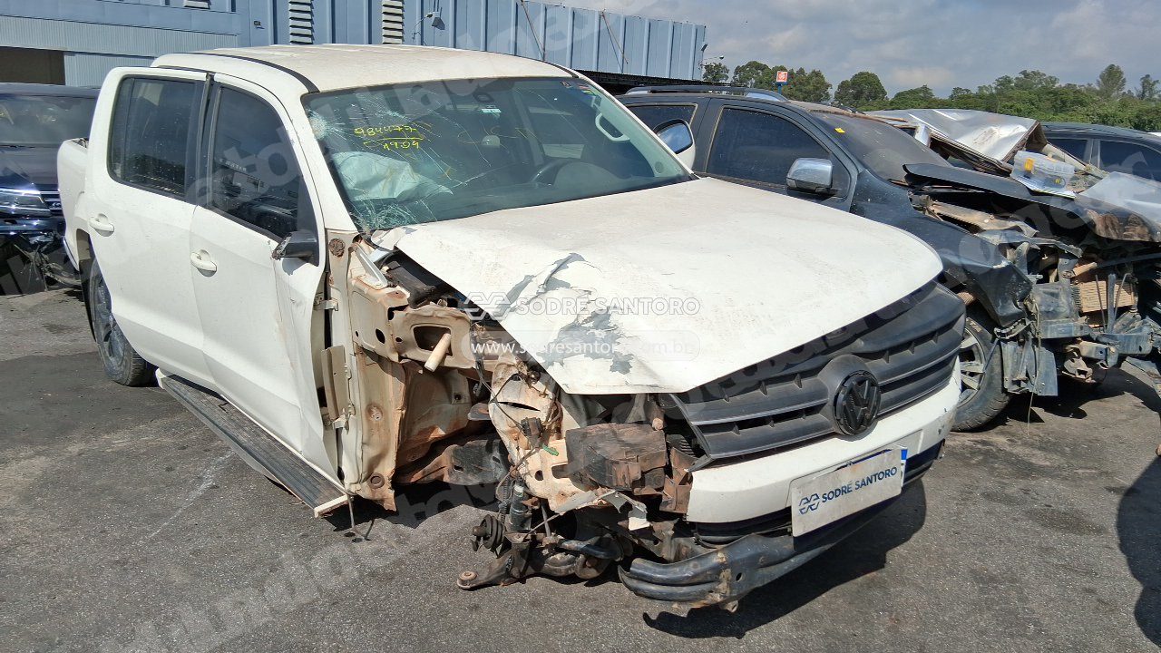 Volkswagen Amarok Cd 4X4 High 2013 em leilão em Brasil