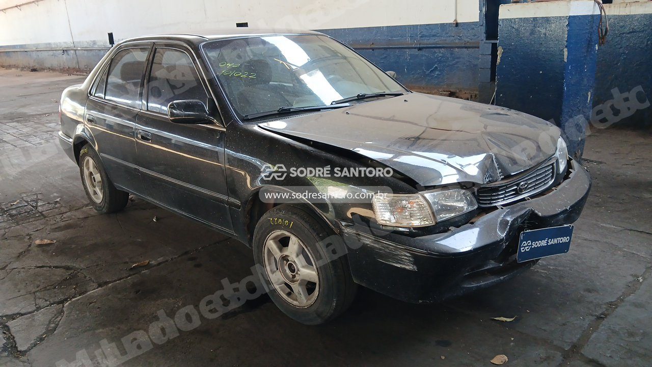 Toyota Corolla Xei 2001 em leilão em Ribeirão Preto/SP