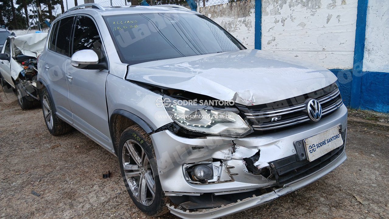 Volkswagen Tiguan 2.0 Tsi 2013 em leilao em São José dos Pinhais/PR