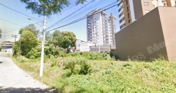 Terreno de 334 m2 em leilão em Brasil