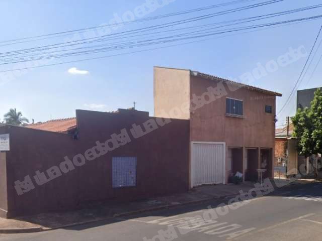 Terreno de 300 m2 em leilão em Assis/SP