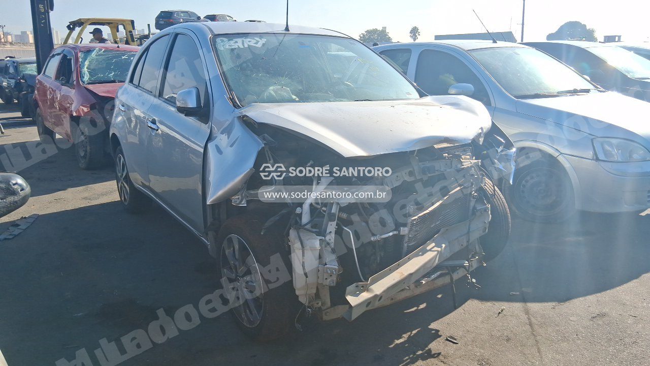 Nissan em leilao em Brasil
