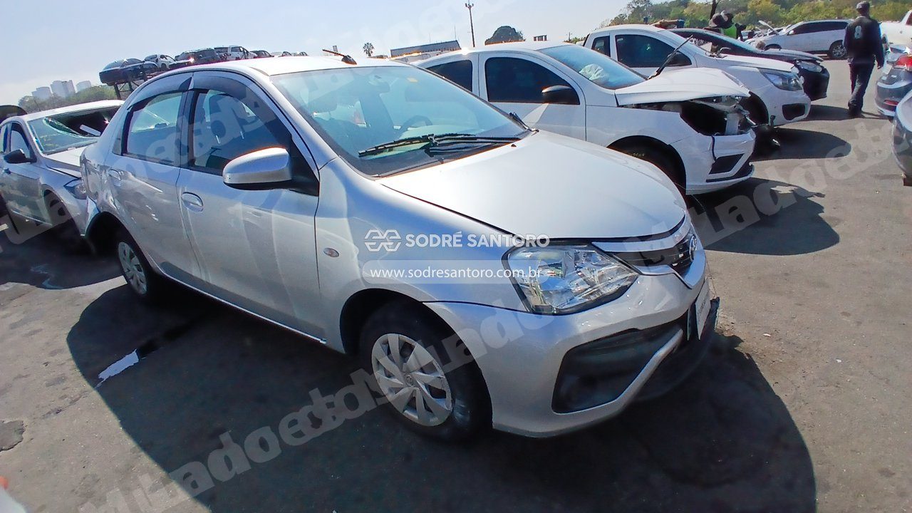 Toyota Etios Sd Xs 15 At 2018 em leilao em Brasil