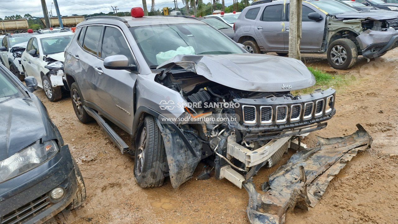 Jeep em leilao em São José dos Pinhais/PR
