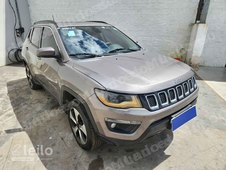 Jeep em leilao em Eusébio/CE