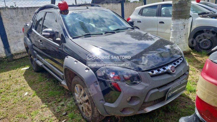 Fiat Strada Adventure Cd 2015 em leilão em São José dos Pinhais/PR