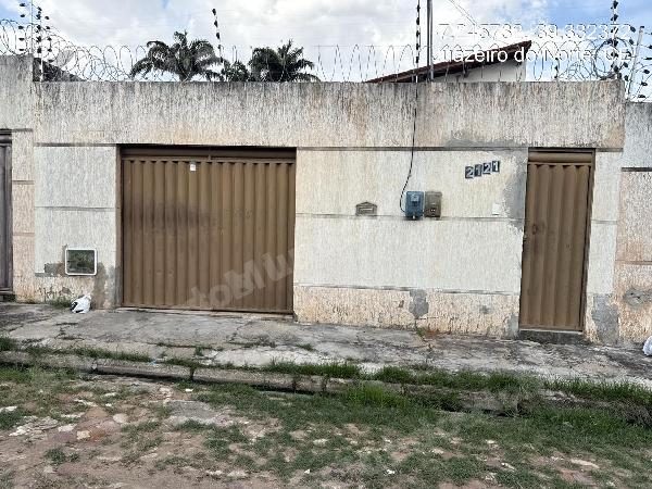 Casa em leilao em E/CE