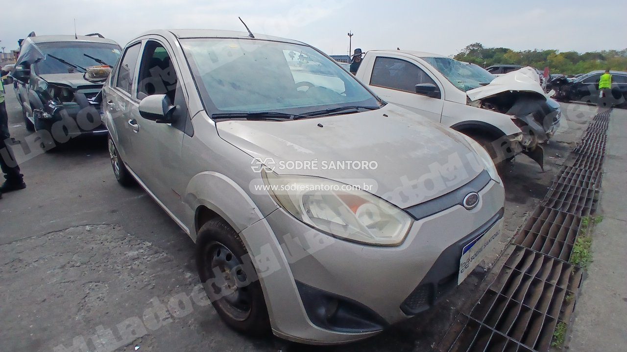 Ford Fiesta Sedan 1.6 Flex 2012 em leilao em Brasil