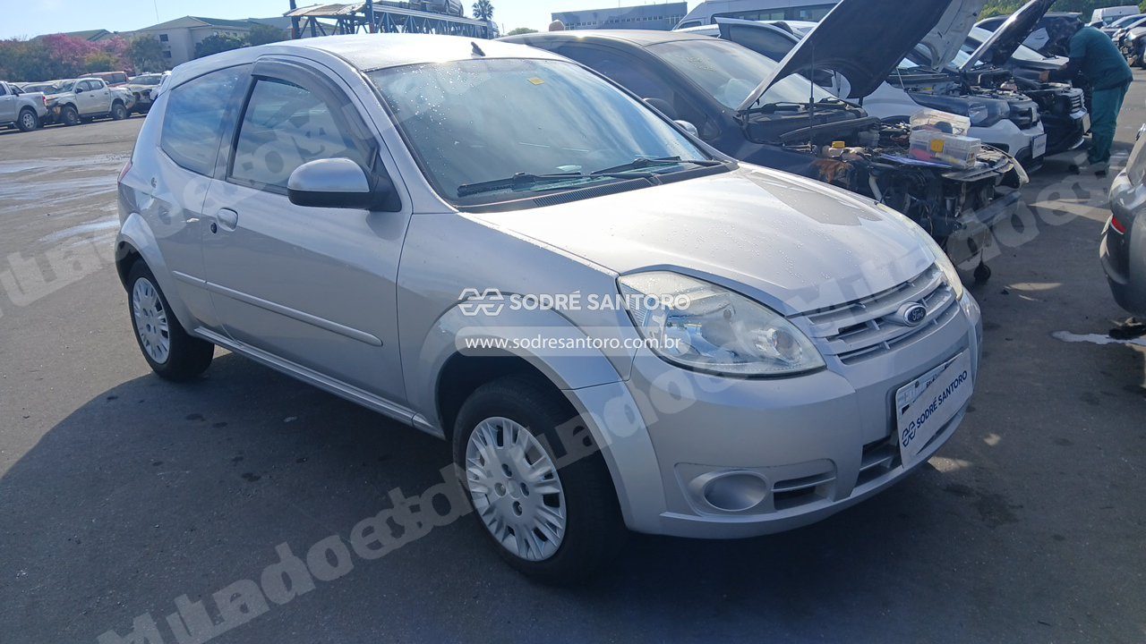 Ford em leilao em Brasil