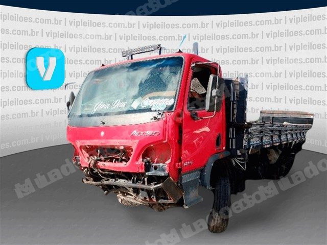 Mercedes em leilao em Brasil
