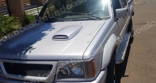 Mitsubishi L200 1999 em leilão em Londrina/PR
