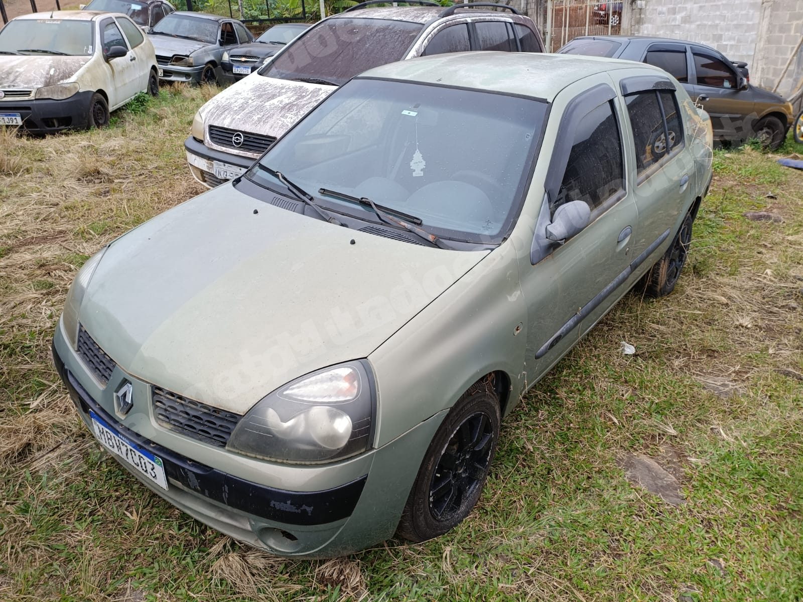 Renault em leilao em Brasil