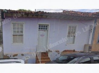 Casa em leilao em Paracatu/MG