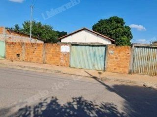 Casa em leilao em Urucuia/MG