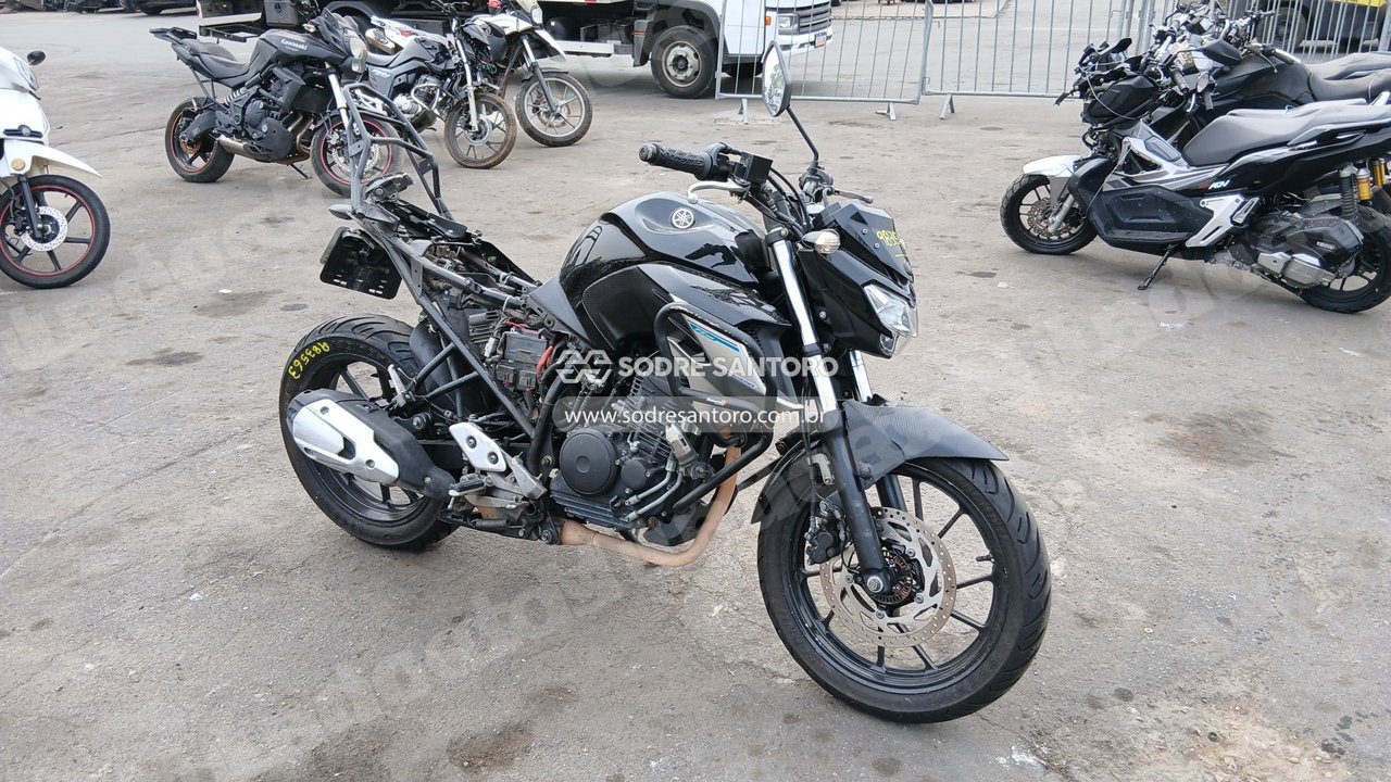 Yamaha Fz25 Fazer 2021 em leilão em Brasil