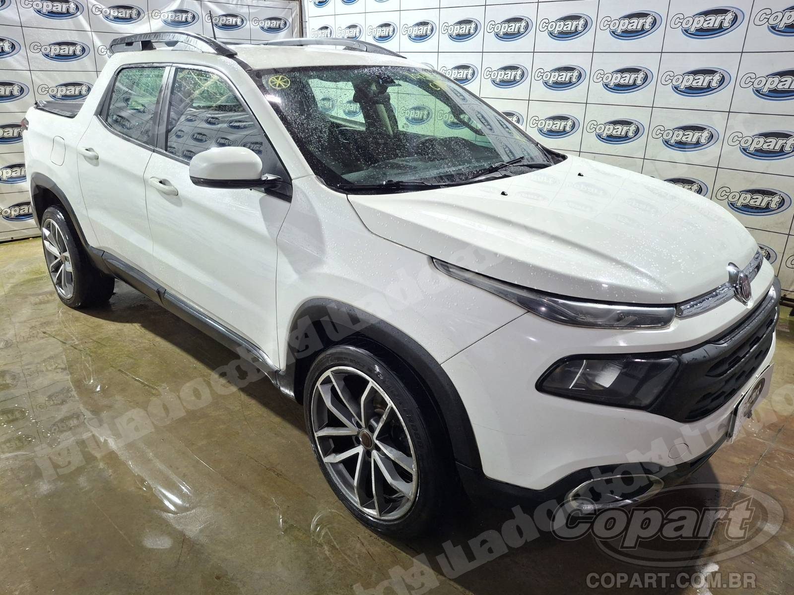 Lote em leilao em Candeias/BA