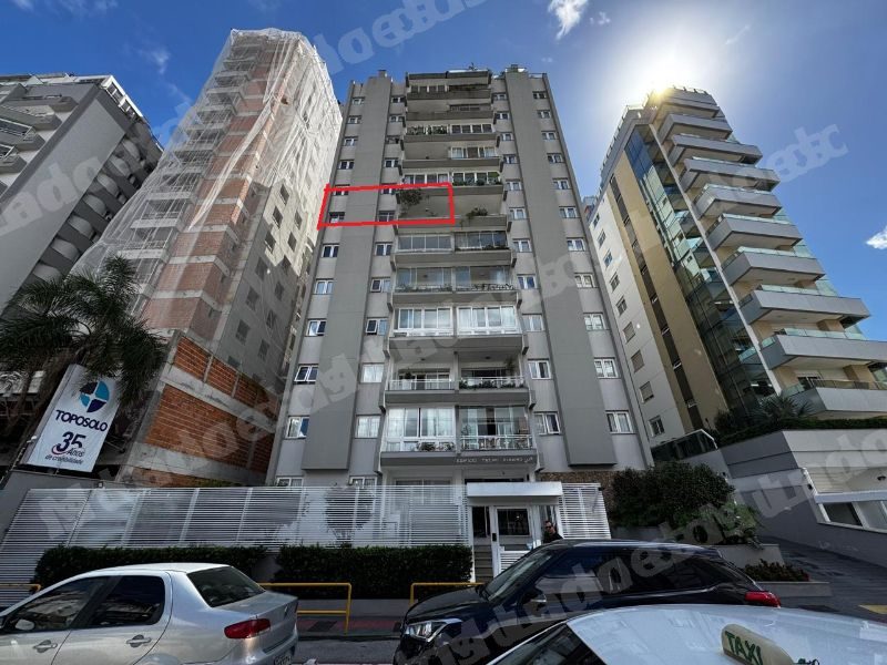 Apartamento em leilao em Florianópolis/SC