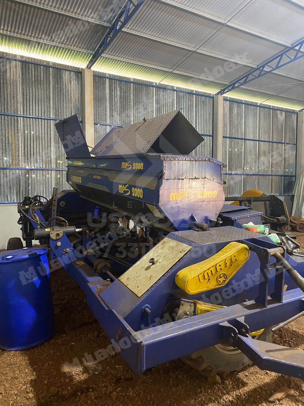 Máquina agrícola 2015 em leilão em Cruz Alta/RS