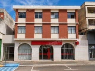 Imóvel comercial de 280 m2 em leilão em Formiga/MG