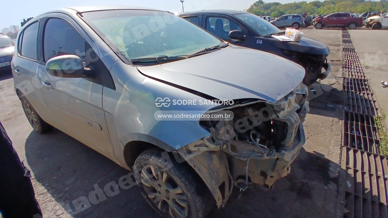 Fiat Palio Attract 1.4 2013 em leilão em Brasil