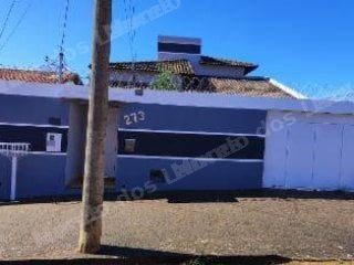 Casa de 177 m2 em leilao em Coromandel/MG