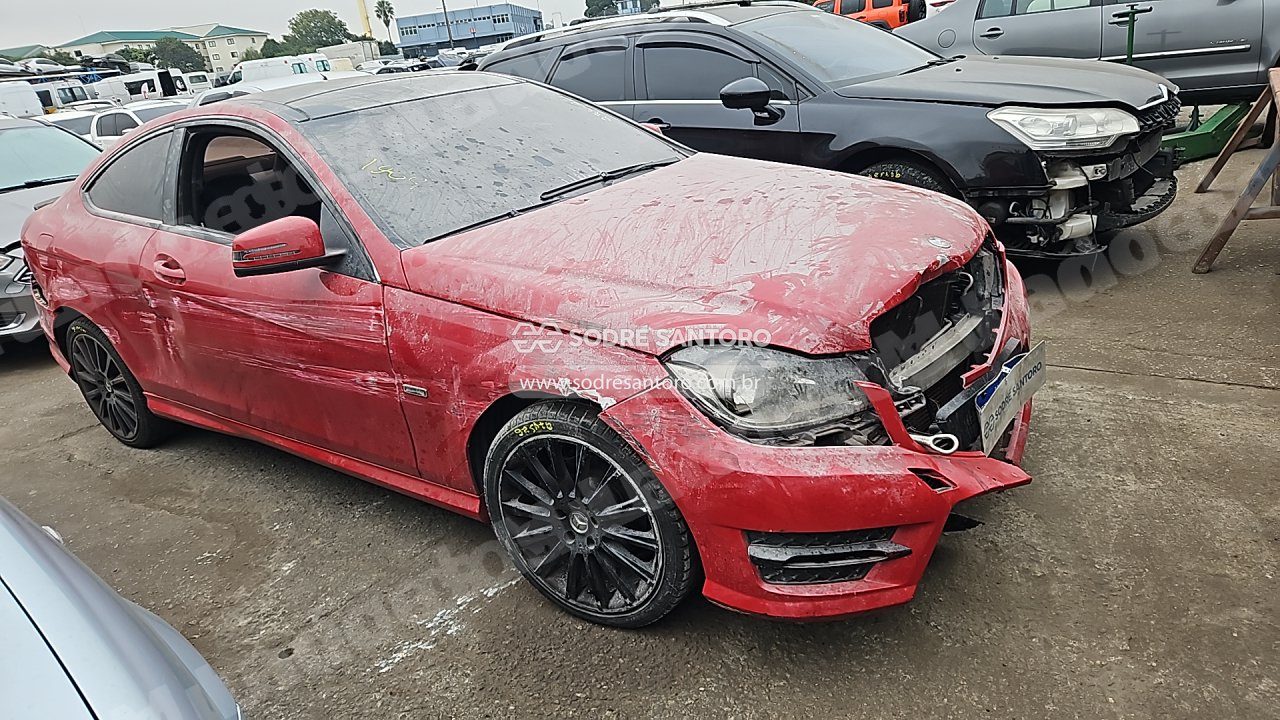 Mercedes em leilao em Brasil