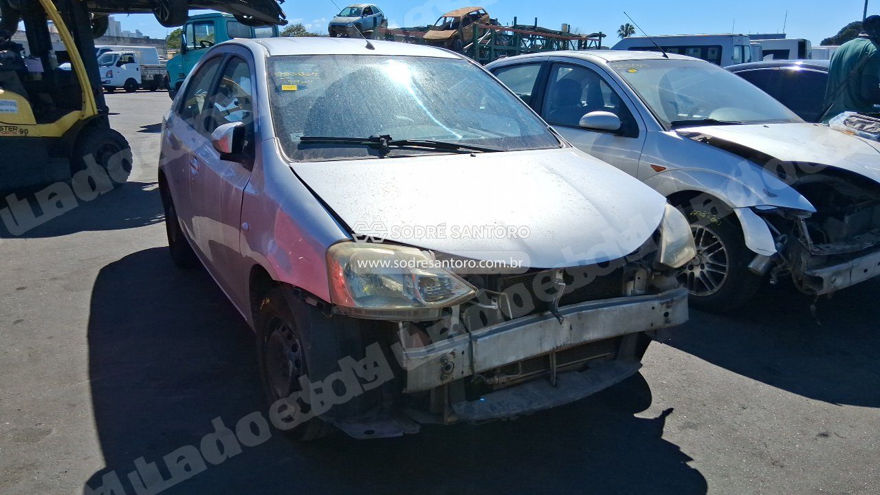 Toyota Etios Sd Xs 2016 em leilão em Brasil