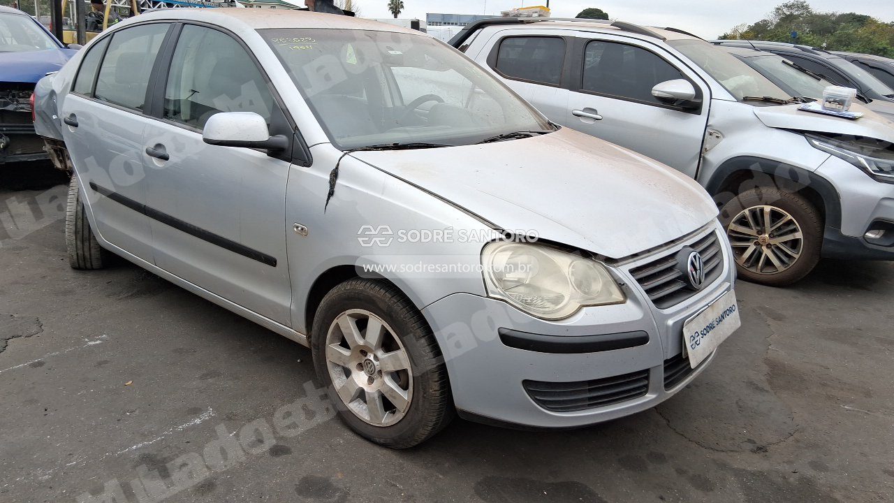 Volkswagen Polo Sedan 1.6 2008 em leilão em Brasil