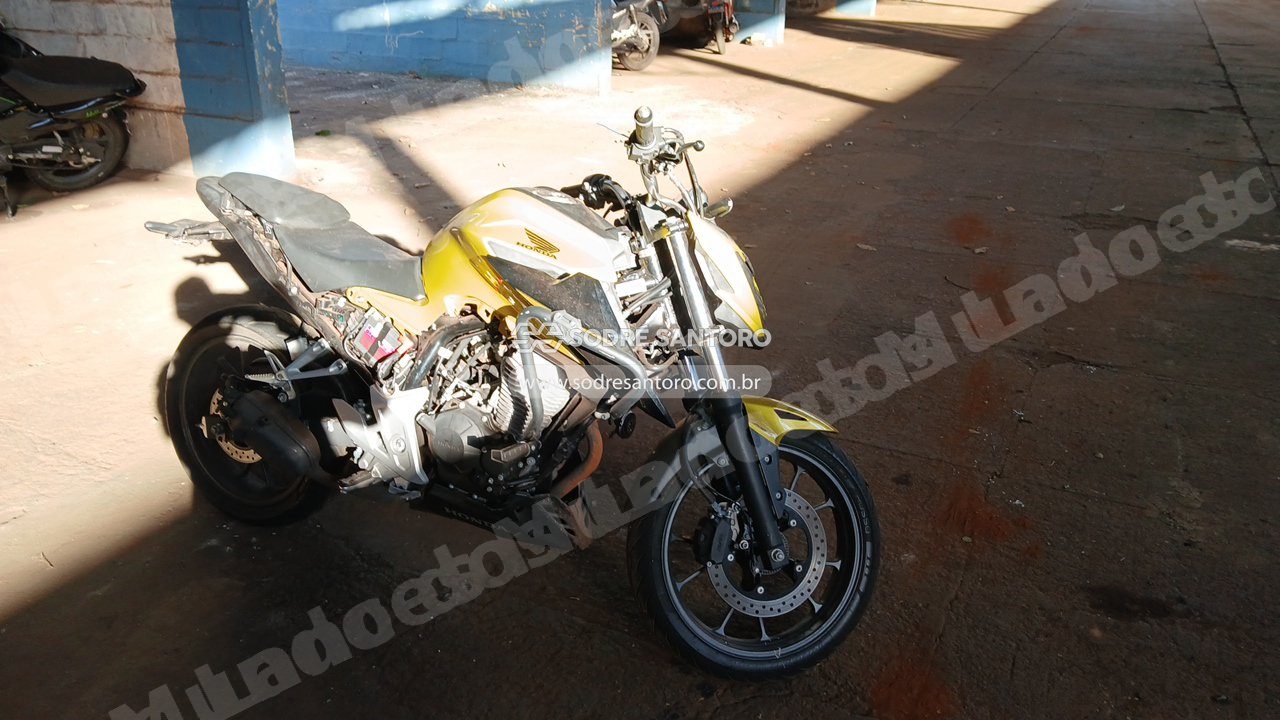Honda Cb 300F Twister Abs 2023 em leilao em Ribeirão Preto/SP