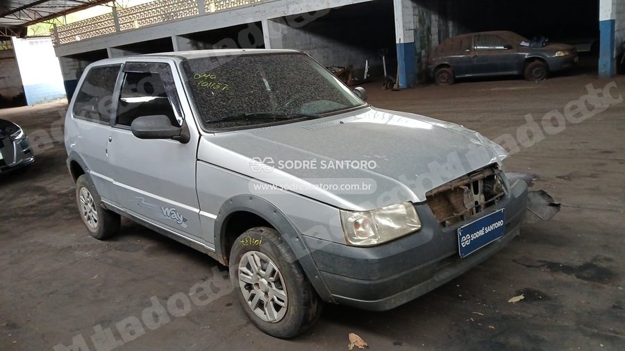 Fiat Uno Mille Way Econ 2013 em leilão em Ribeirão Preto/SP