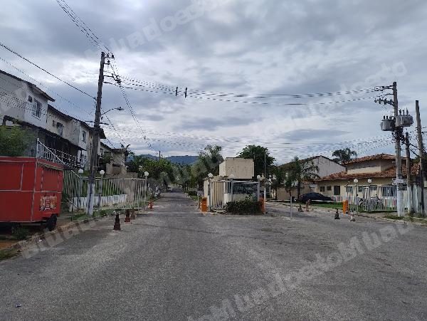 Casa em leilao em U/RJ