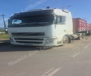 Volvo Fh12 em leilão em Brasil