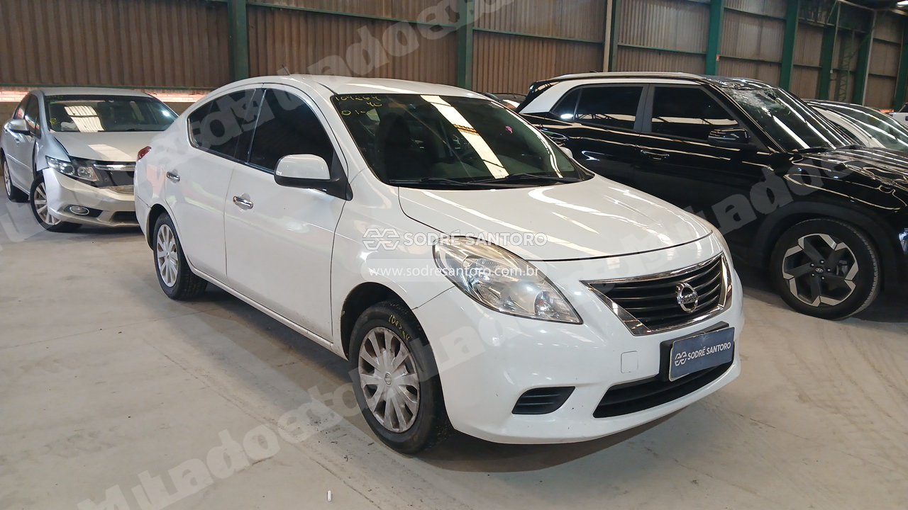 Nissan Versa 16Sv Flex 2014 em leilão em Limeira/SP
