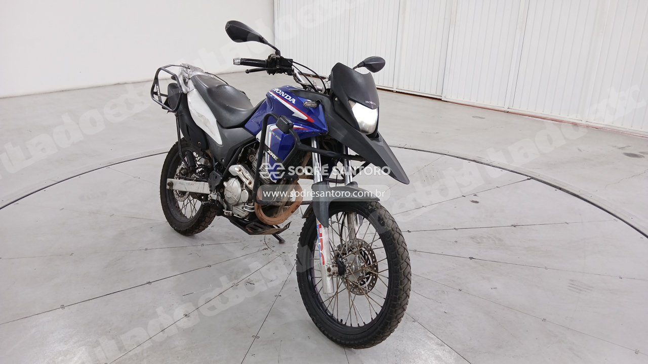 Honda Xre 300 2011 em leilao em Brasil