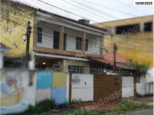 Casa de 150 m2 em leilão em São Gonçalo/RJ
