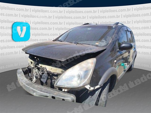Nissan 2013 em leilao em Brasil
