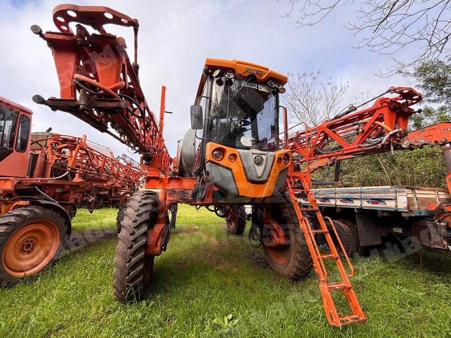 Máquina agrícola 2013 em leilão em Dom Pedrito/RS