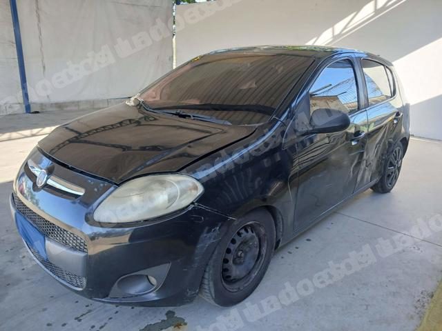 Fiat Palio 2013 em leilão em Brasil