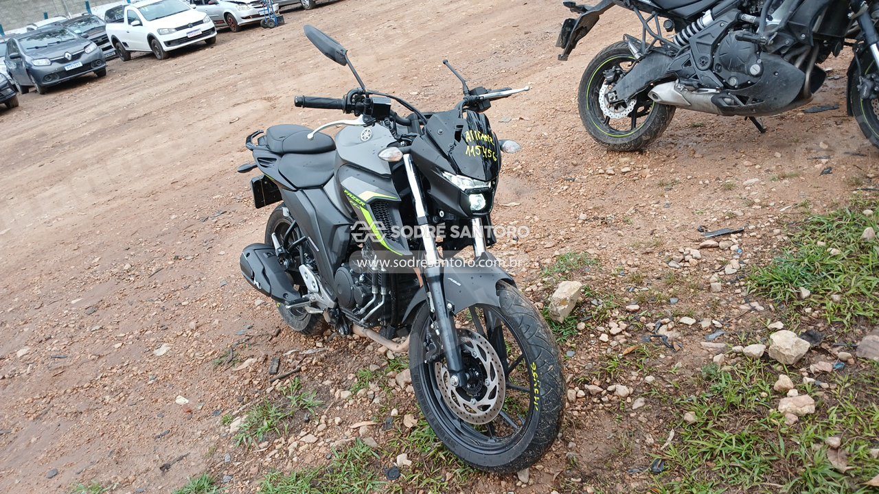 Yamaha Fz25 Fazer 2024 em leilao em São José dos Pinhais/PR