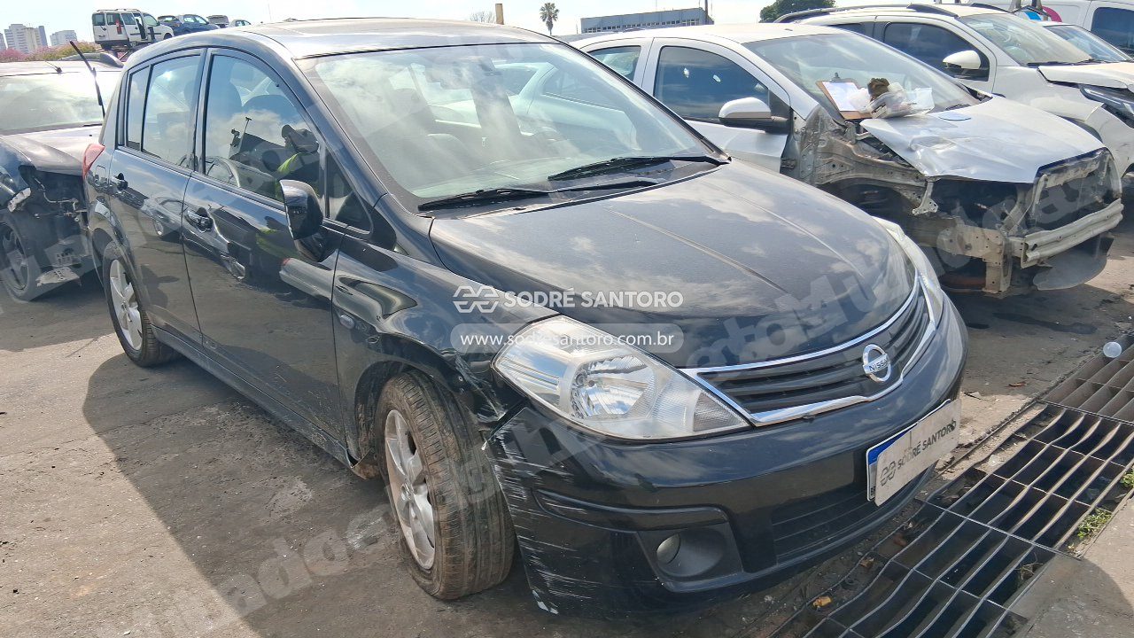 Nissan em leilao em Brasil