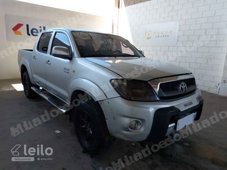 Toyota Hilux em leilão em São Carlos/SP
