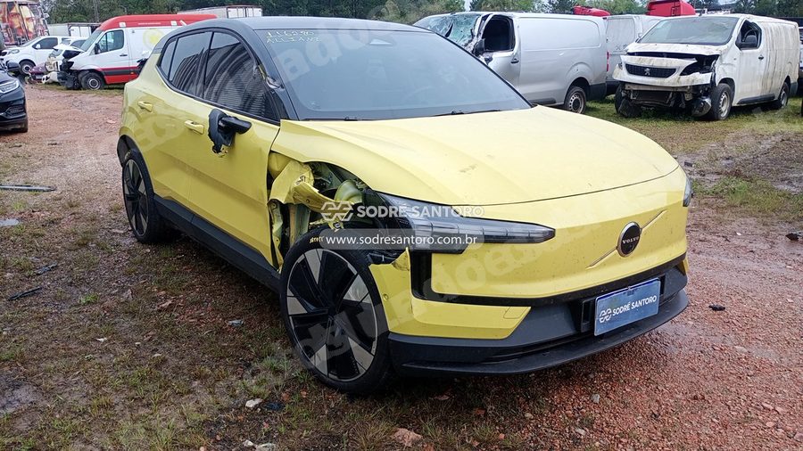Volvo Ex30 E60 Ultra 2024 em leilão em São José dos Pinhais/PR